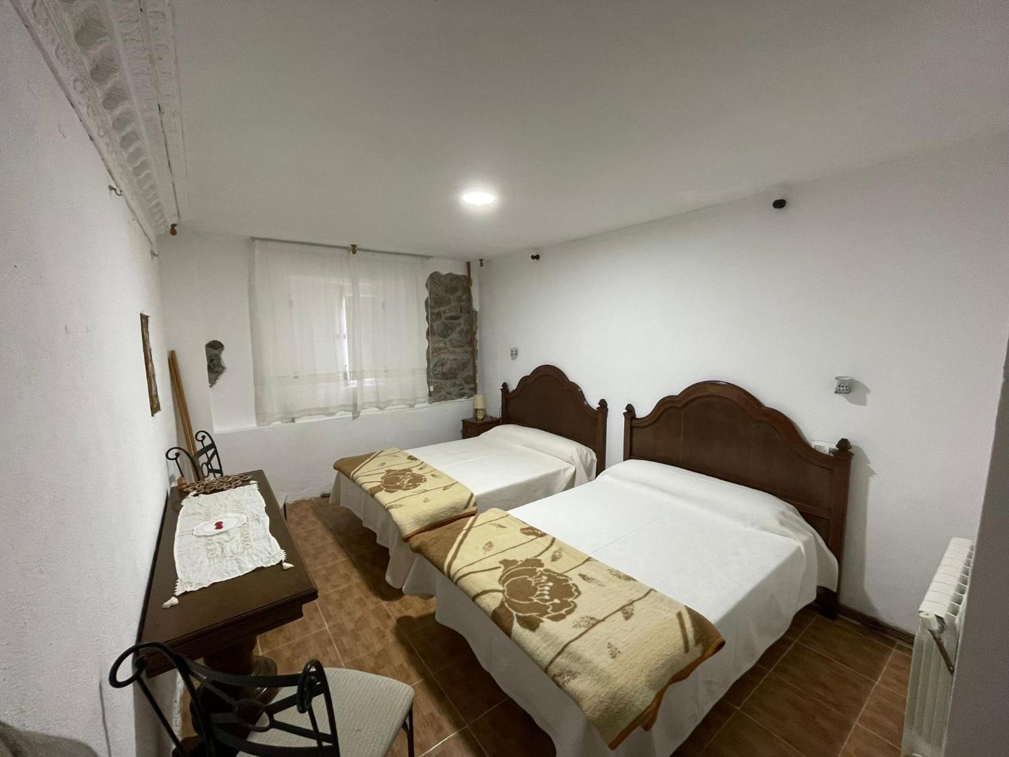 Hotel El Nuevo Semellon Aceptamos Mascotas Tineo Exterior photo